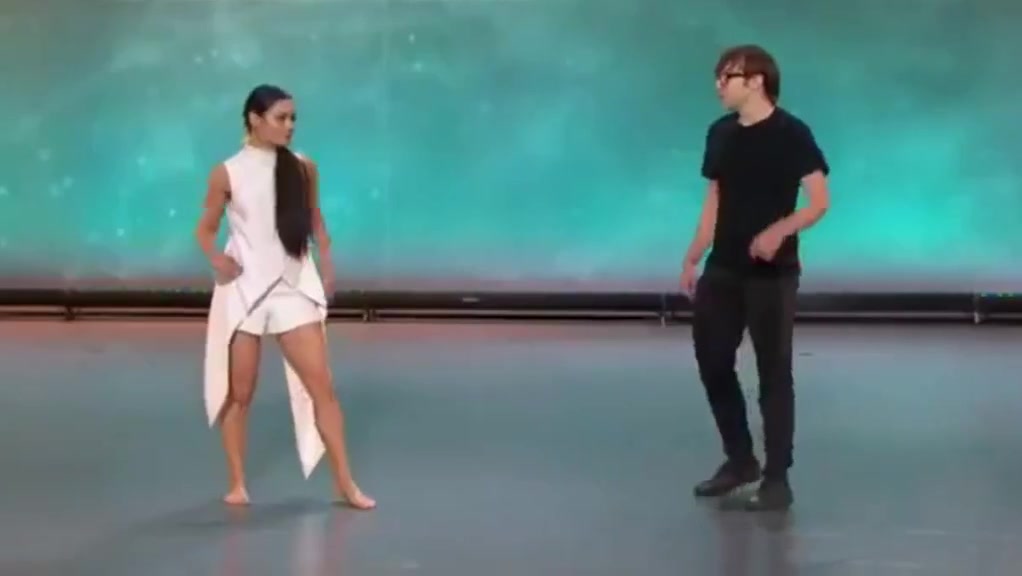 Vanessa Hudgens - ''So you Think you can Dance'' s14e01