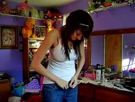 Flawless girl will make you excited with her appetizing body