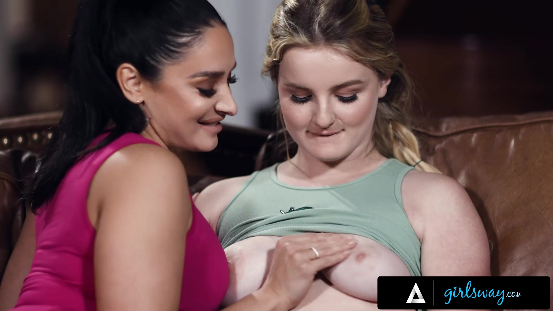GIRLSWAY - SHEENA RYDER'S HOTTEST LESBIAN SCENES! THREESOME, SCISSORING, FACESITTING, RIMMING...