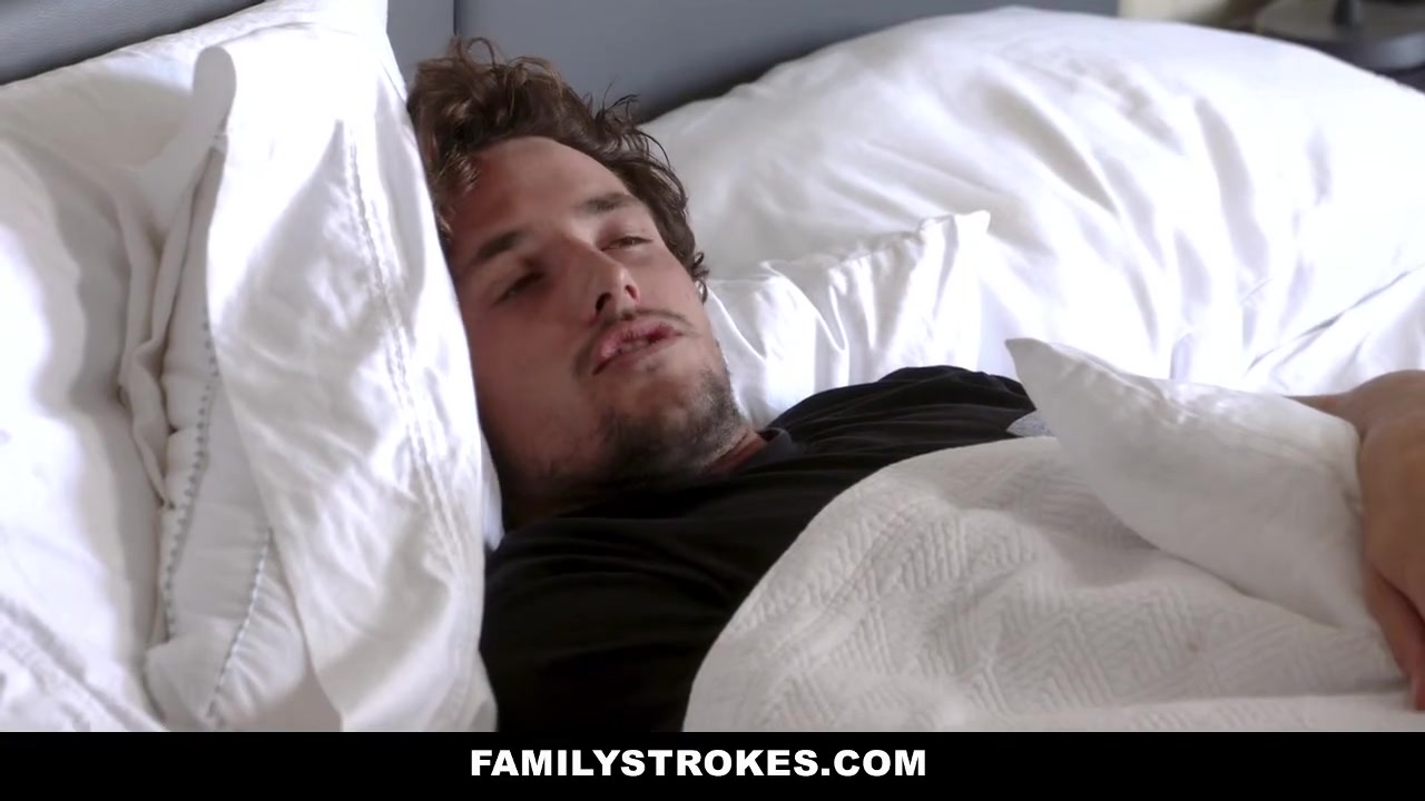 FamilyStrokes - Curvy Stepmom Gets Fat Ass Poked by Step son