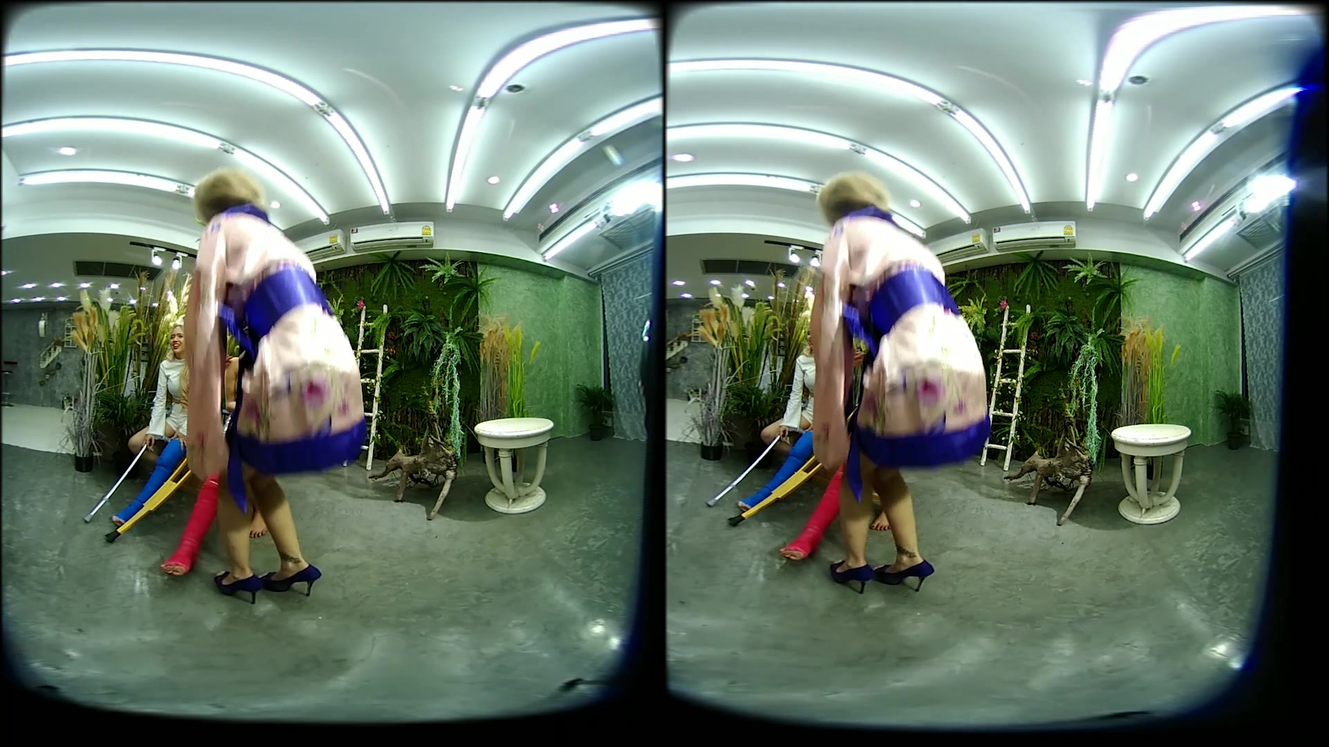 2 Girls With Long Cast Leg Visit A Flower Store 2 - VRPussyVision