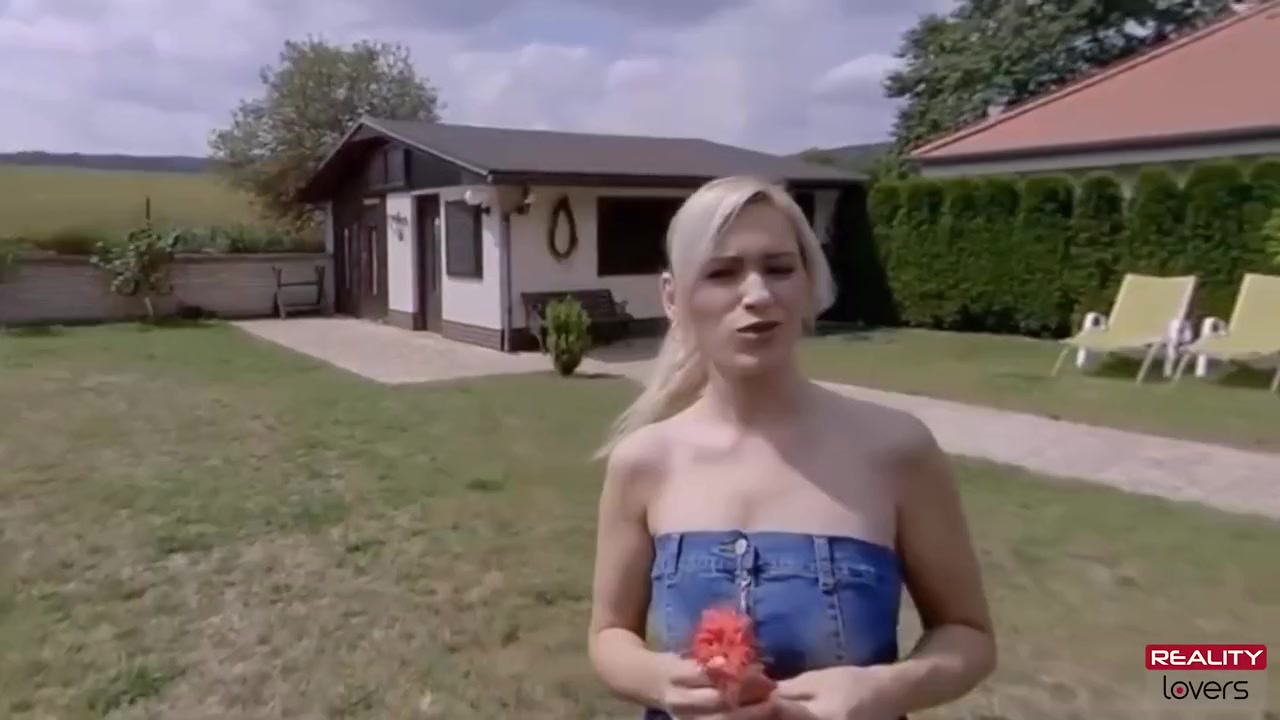 Outdoor Sex Adventure With A Milf