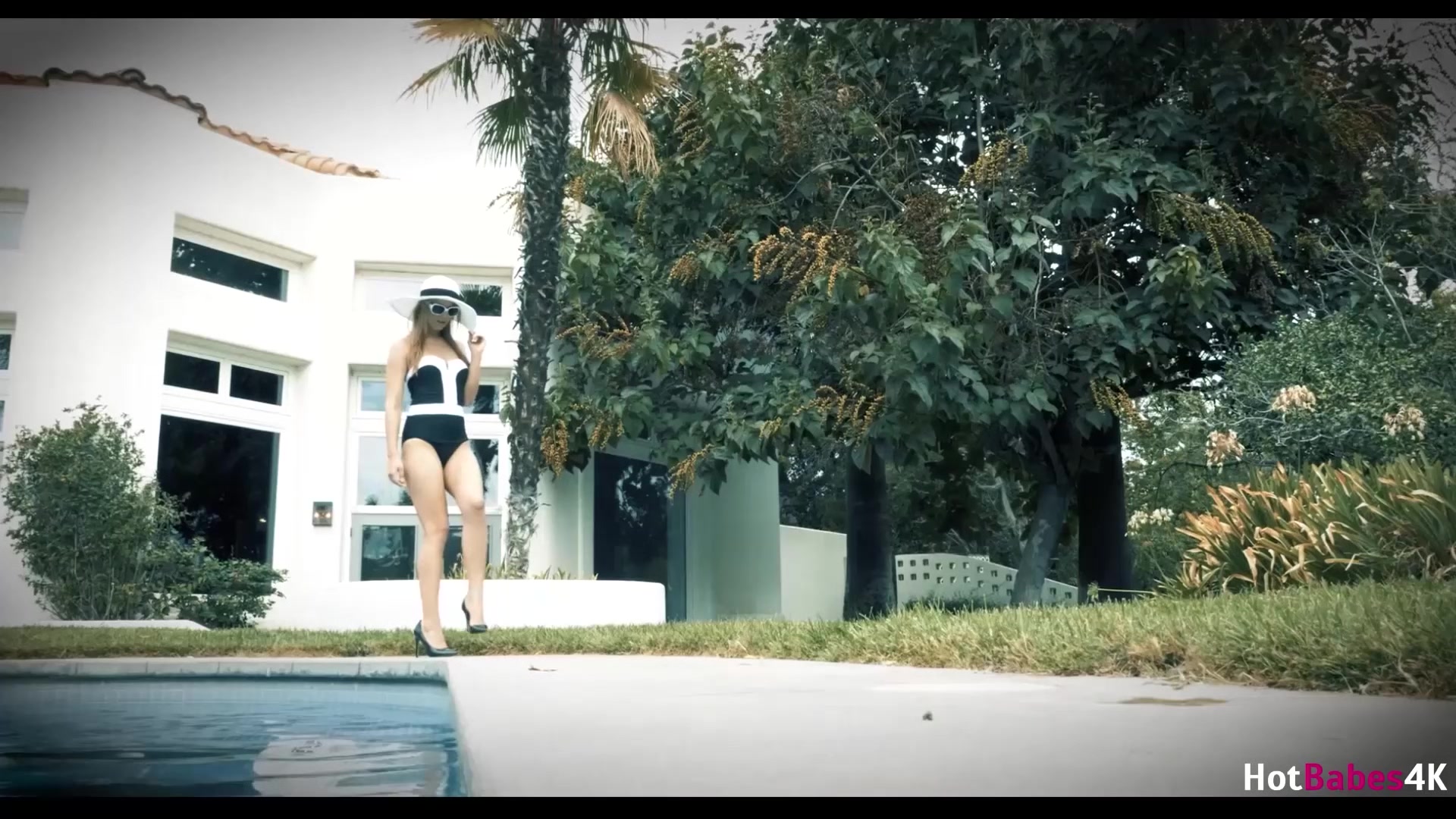 Cock Craving Spinner Jillian Janson Has That Pussy Pounded In The Pool