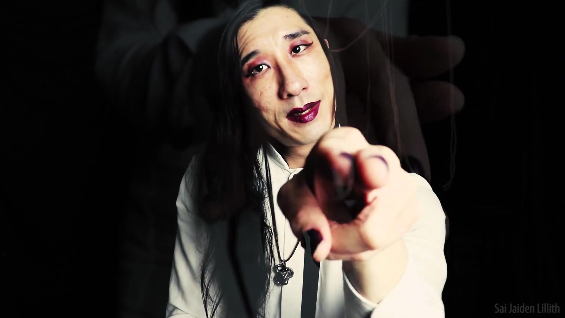 Long Fingered Hands (Solo)
