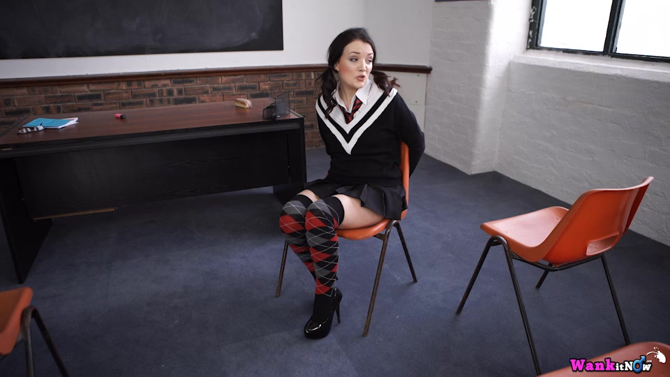 Faye - College Cum Slut - Sexy Videos - WankitNow