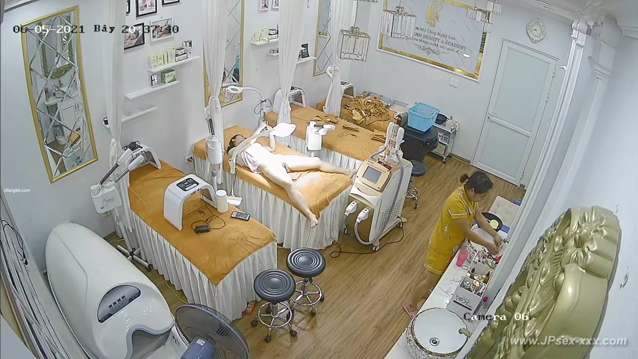 chinese cosmetic salon.2