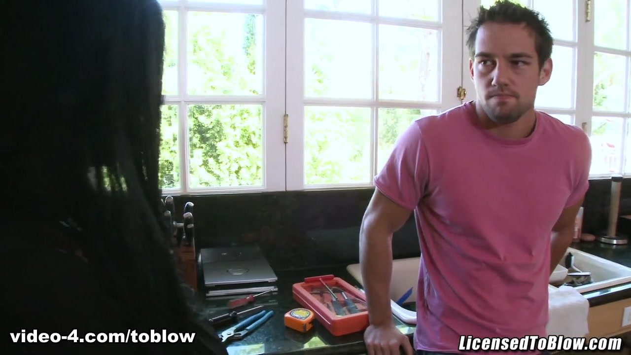 Sophia Lomeli - LicensedToBlow