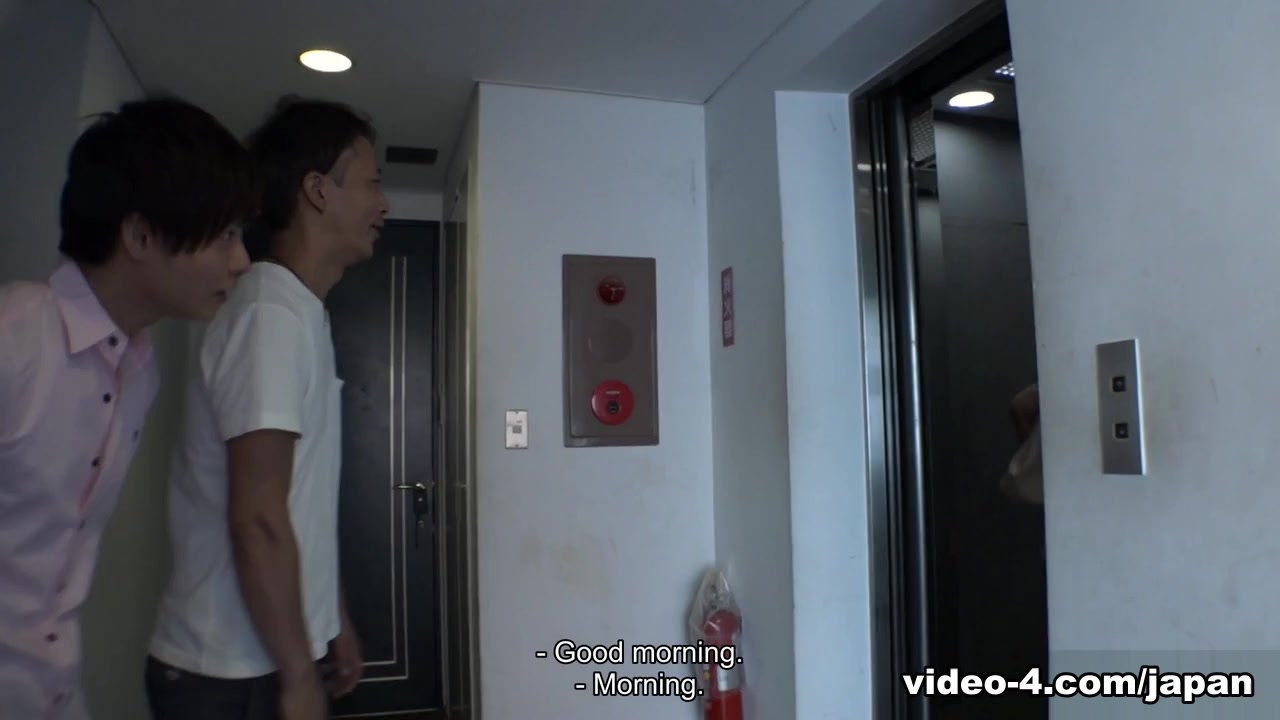 Porn Star Mikan Kururugi Visited By Three Fans - JapanHDV