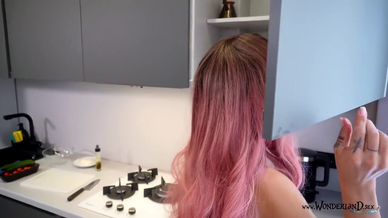 Haired Booty Making A Salad While Fully