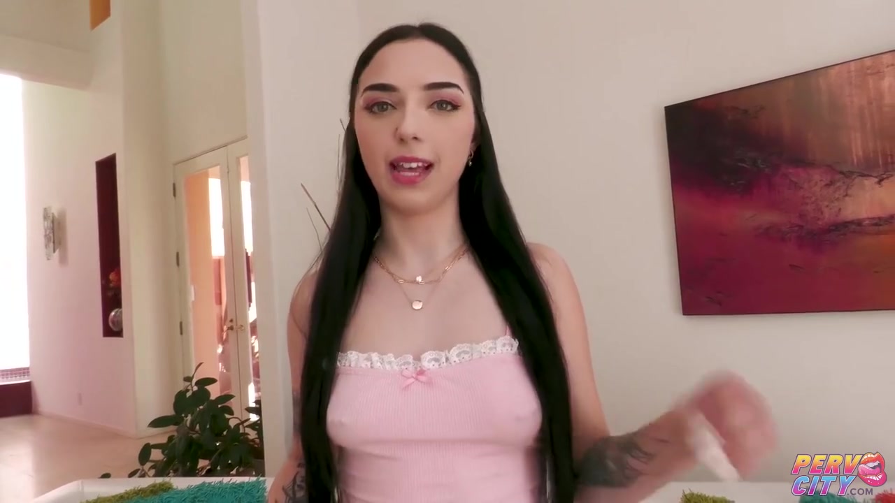 Moans Loudly While Getting Ass Fucked With Scarlett Rosewood
