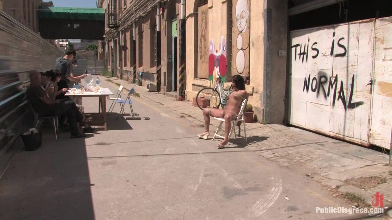 Susana Abril Fully Nude in Central Square