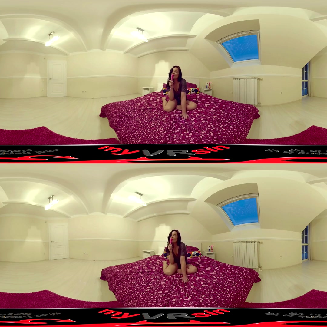 Dolly Diore in After a Hard Working Day - myVRsin