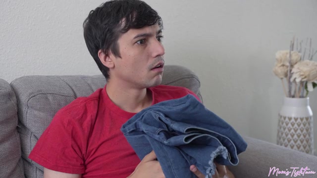 Moms Ripped Jeans - S1:E6 - Momlover
