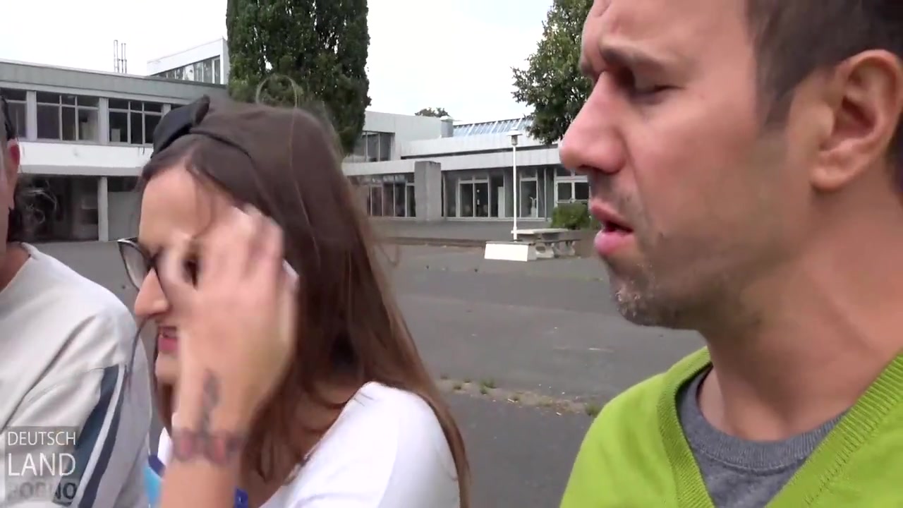 Holly Banks In Zack Da Stand Er - Bei Diether Und Dem Titus - Der Uberall Mit Rein Muss 34 Min