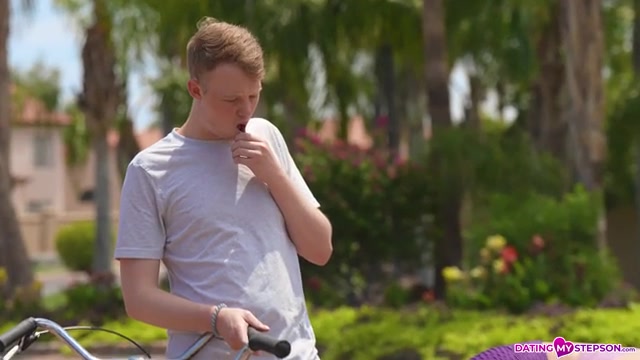 Riding More Than Bicycles - S1:E4 - Momlover