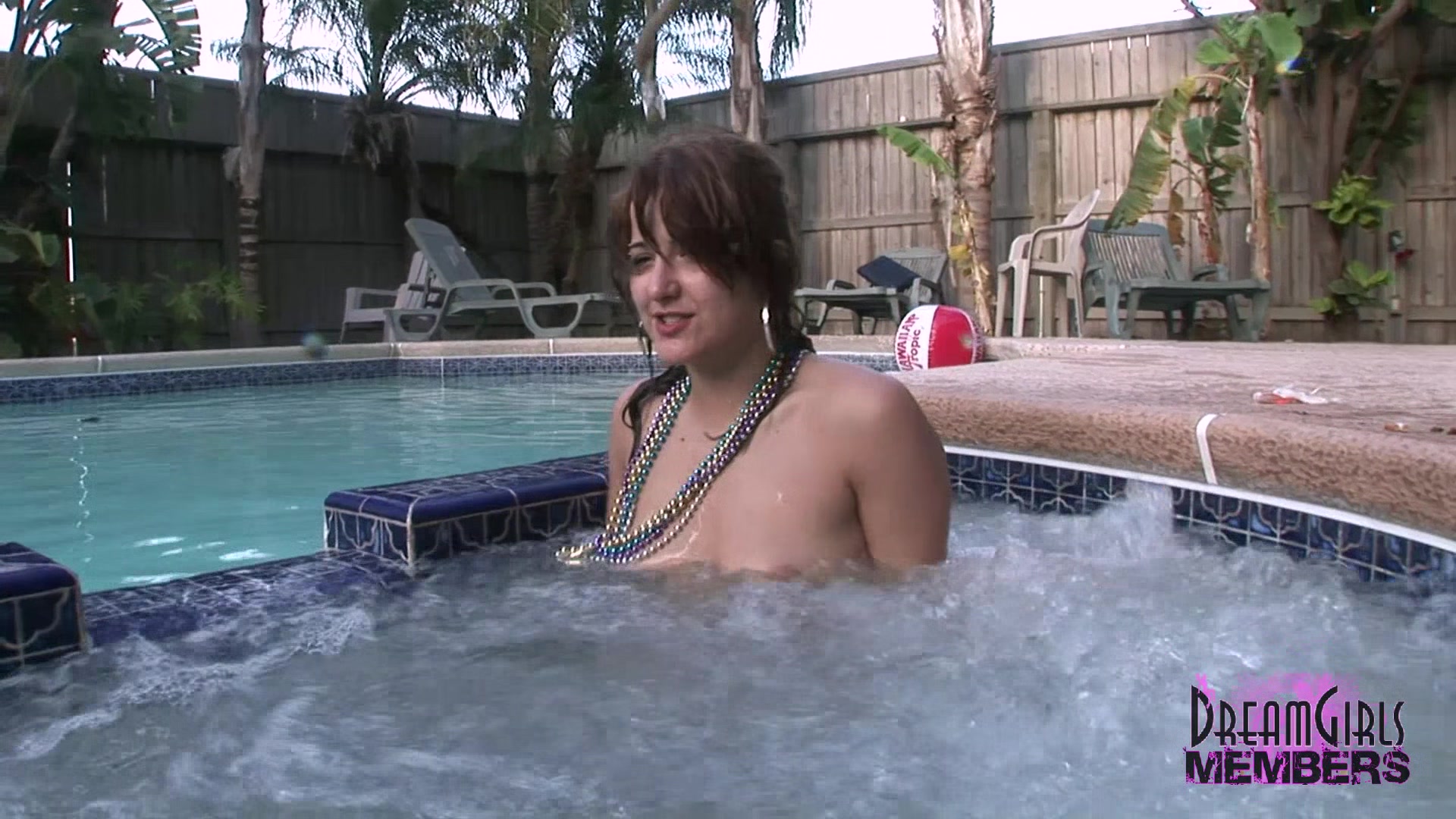 Horny Hot Tub Threesome On Spring Break