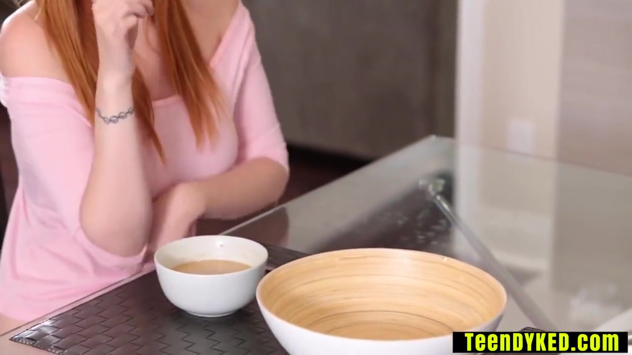 Milf Stepmom And Stepdaughter teen 18+ Enjoyed With A Spoon With Lauren Phillips