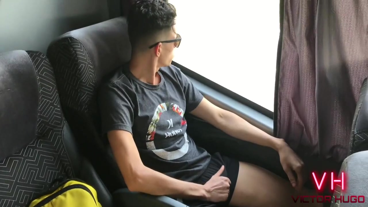 Country Boy Showing His Big Dick Inside The Bathroom Of The Moving Bus