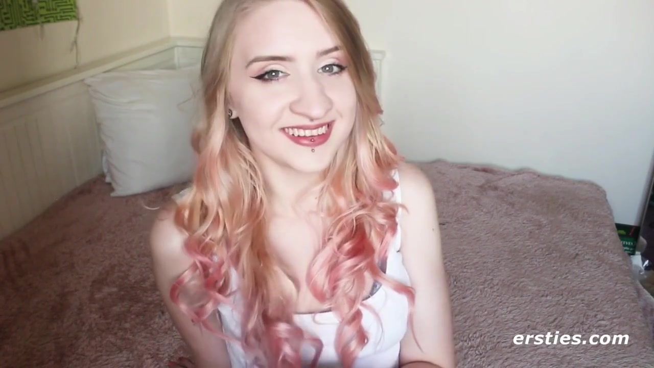 Blonde Babe Plays With A Dildo