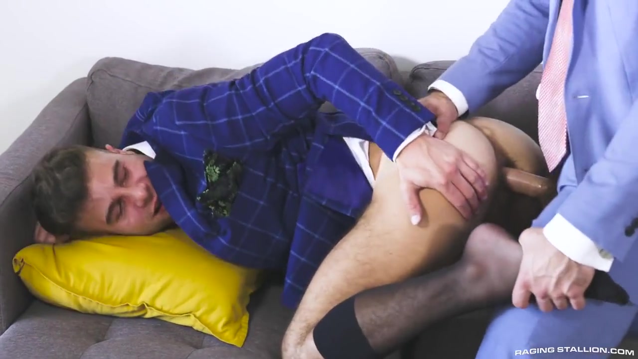 Big Dicks, Drew Valentino And Allen King - Strong Suit Sc 5 Bareback