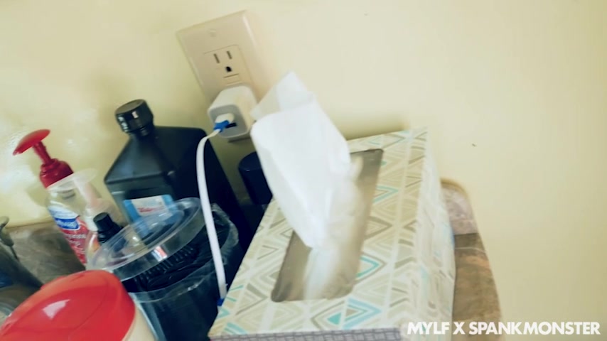 Horny Step mom Hardcore Movie - MYLF