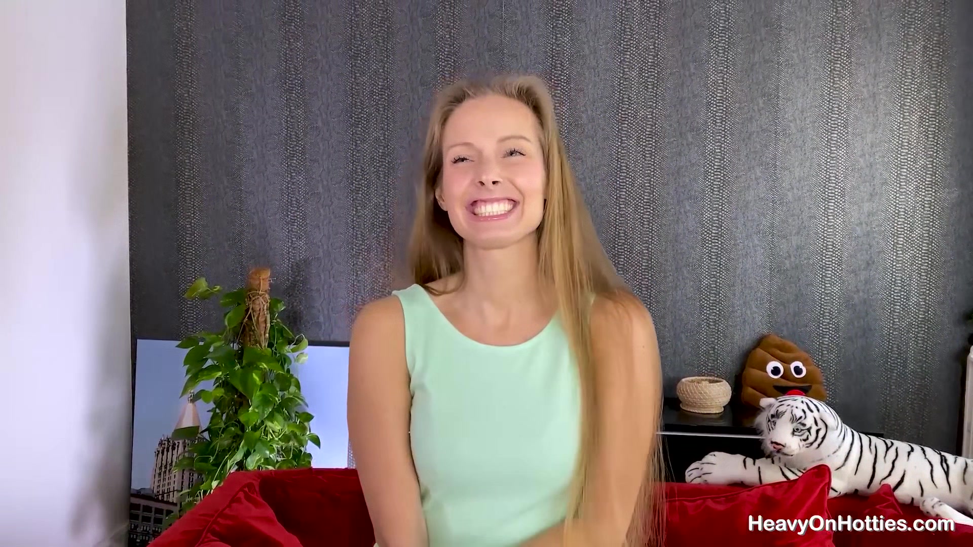 Anal Finn Hottie With Kinuski - HeavyOnHotties