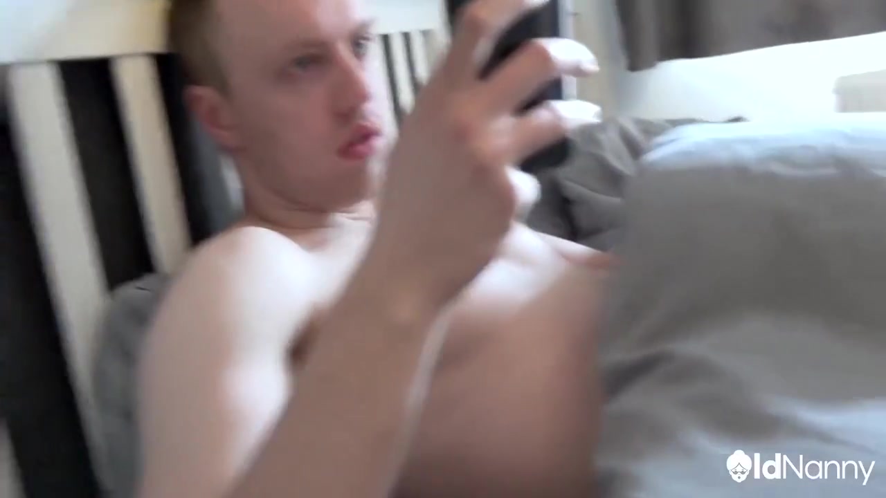Julia Sucks Big Cock Of Chris