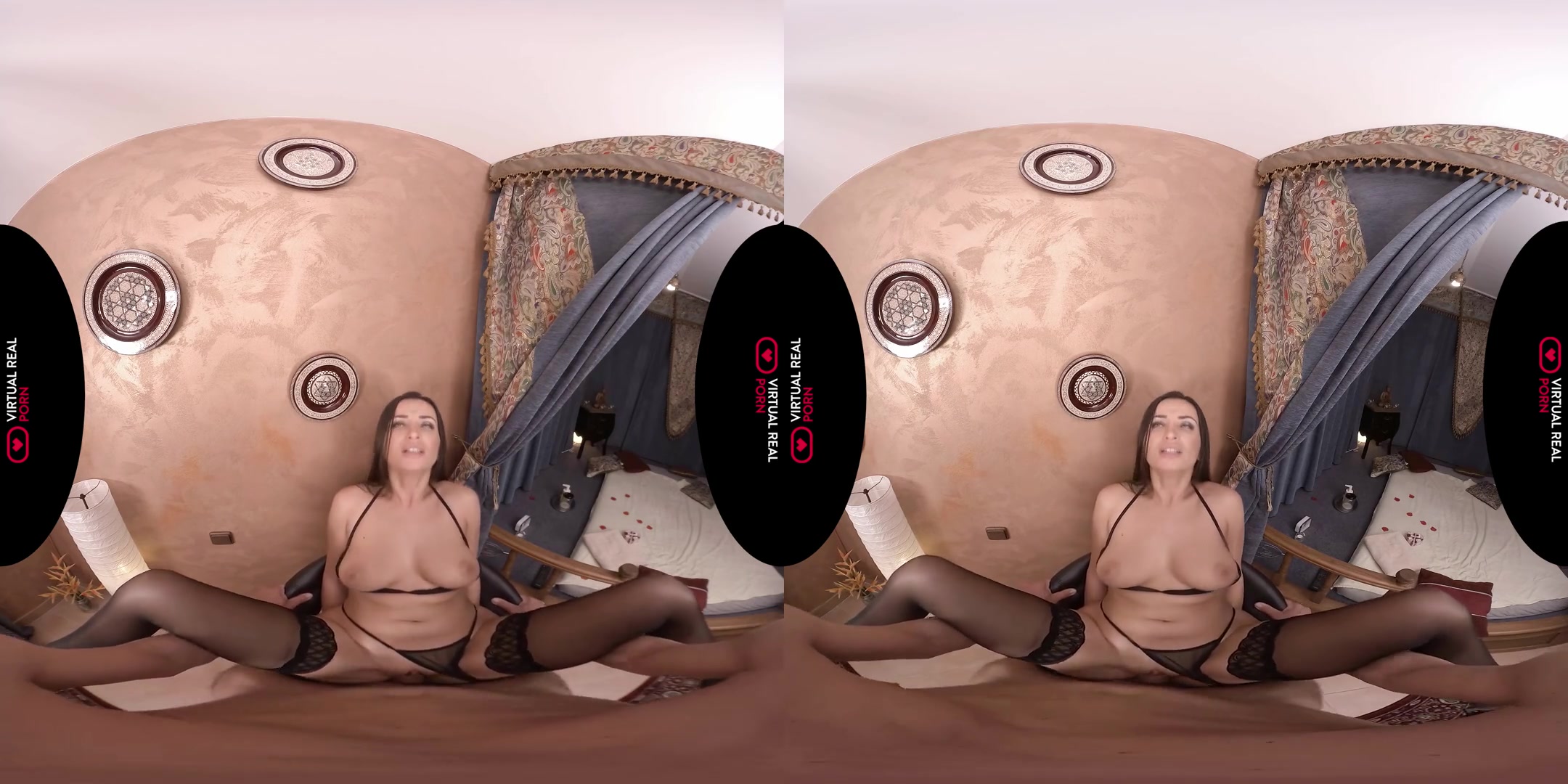 Alyssia Kent in Closing The Deal - VirtualRealPorn
