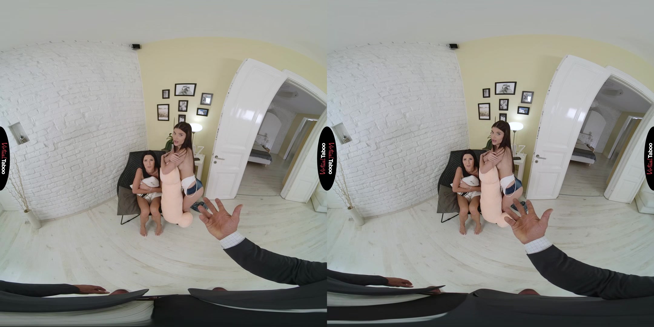 Simon Kitty, Stefany Kyler VR Porn: No Toys When Dad's Around - VirtualTaboo