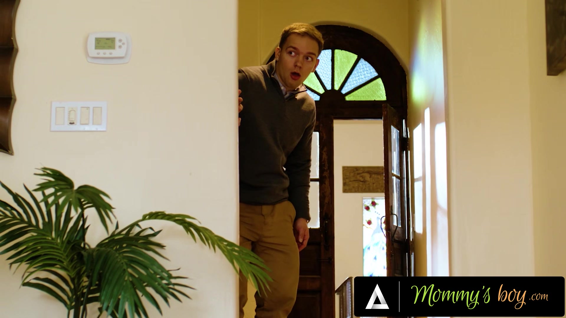 MOMMY'S BOY - Perv Residential Security Guard Is Caught Watching MILF Lauren Phillips Masturbating