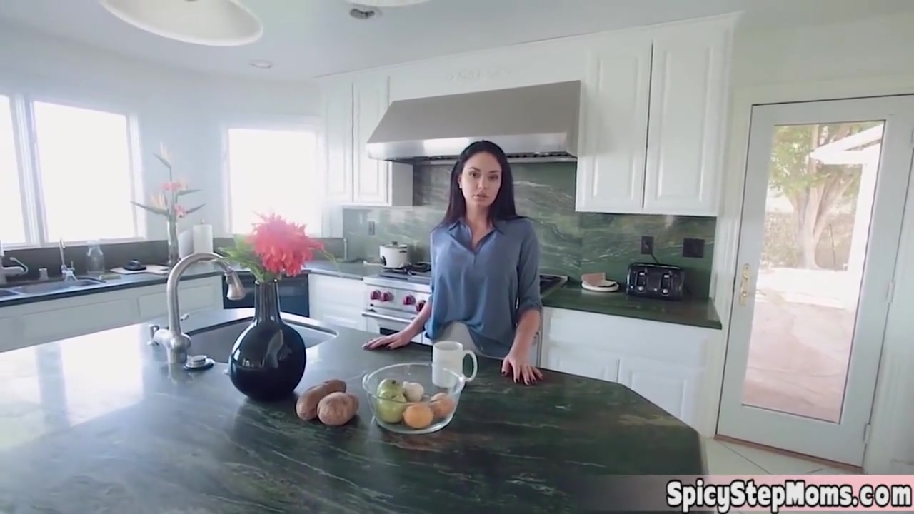 Hot Italian Brunette Milf Stepmom Is A Good Sex Teacher