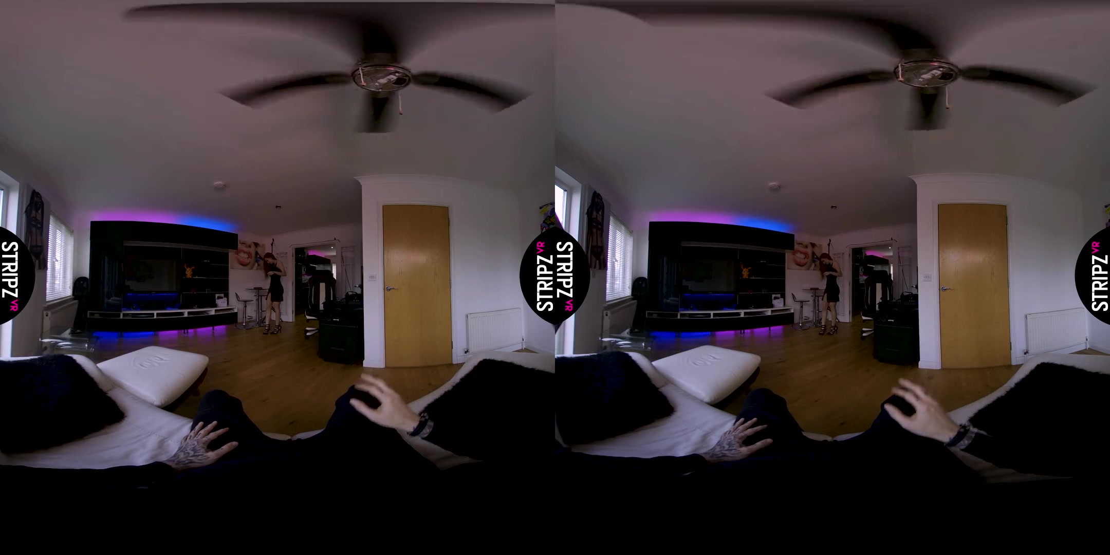 Stripz For Tips! - SexLikeReal
