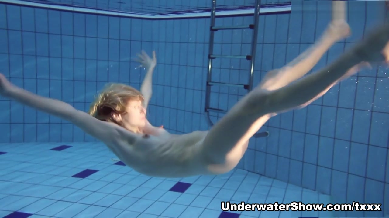 UnderwaterShow Video: Nastya