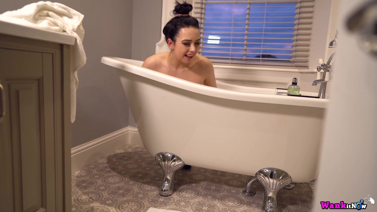 Alicia Katz - Bathroom - Sexy Videos - WankitNow