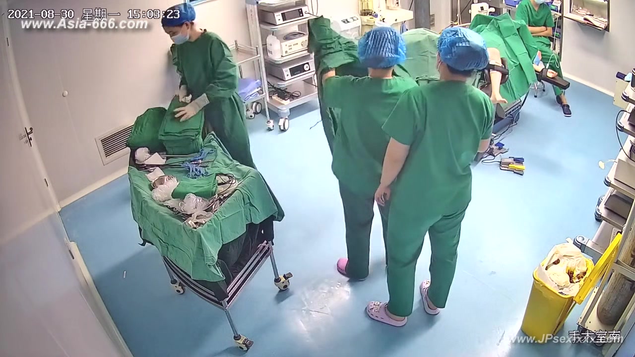 Peeping Hospital patient.21