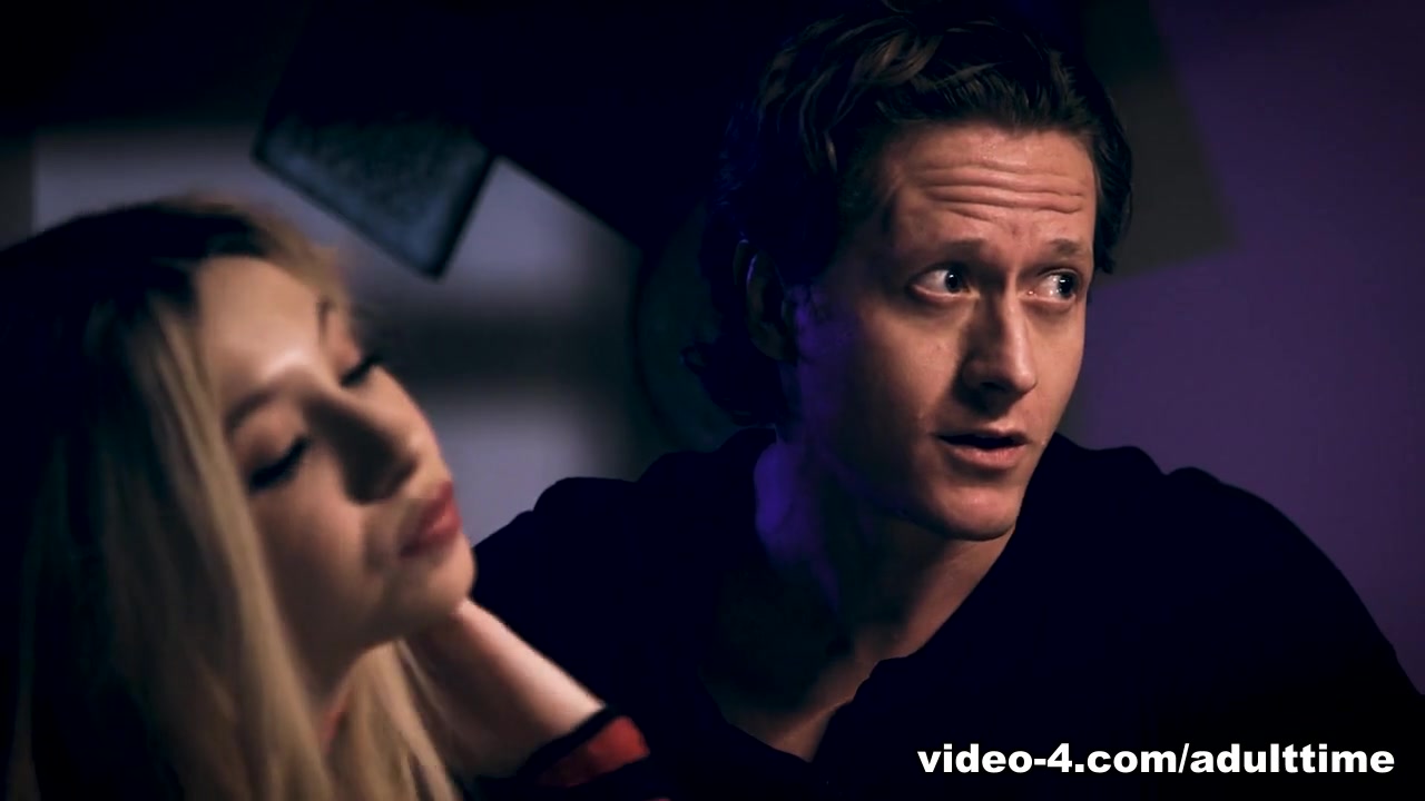 Kenzie Reeves & Ryan Keely in Bar Fight