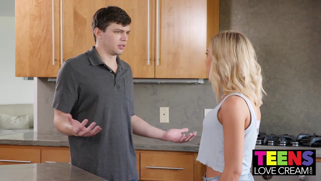 Allie Nicole Shows Her Step Brother How To Creampie - TeensLoveCream