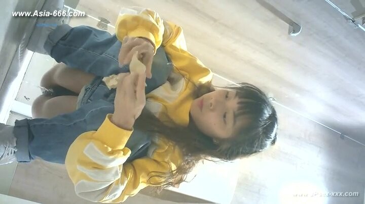 chinese girls go to ***