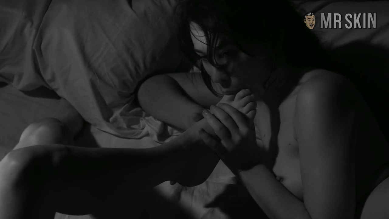 Best Lesbian Scenes Now Streaming - Mr.Skin