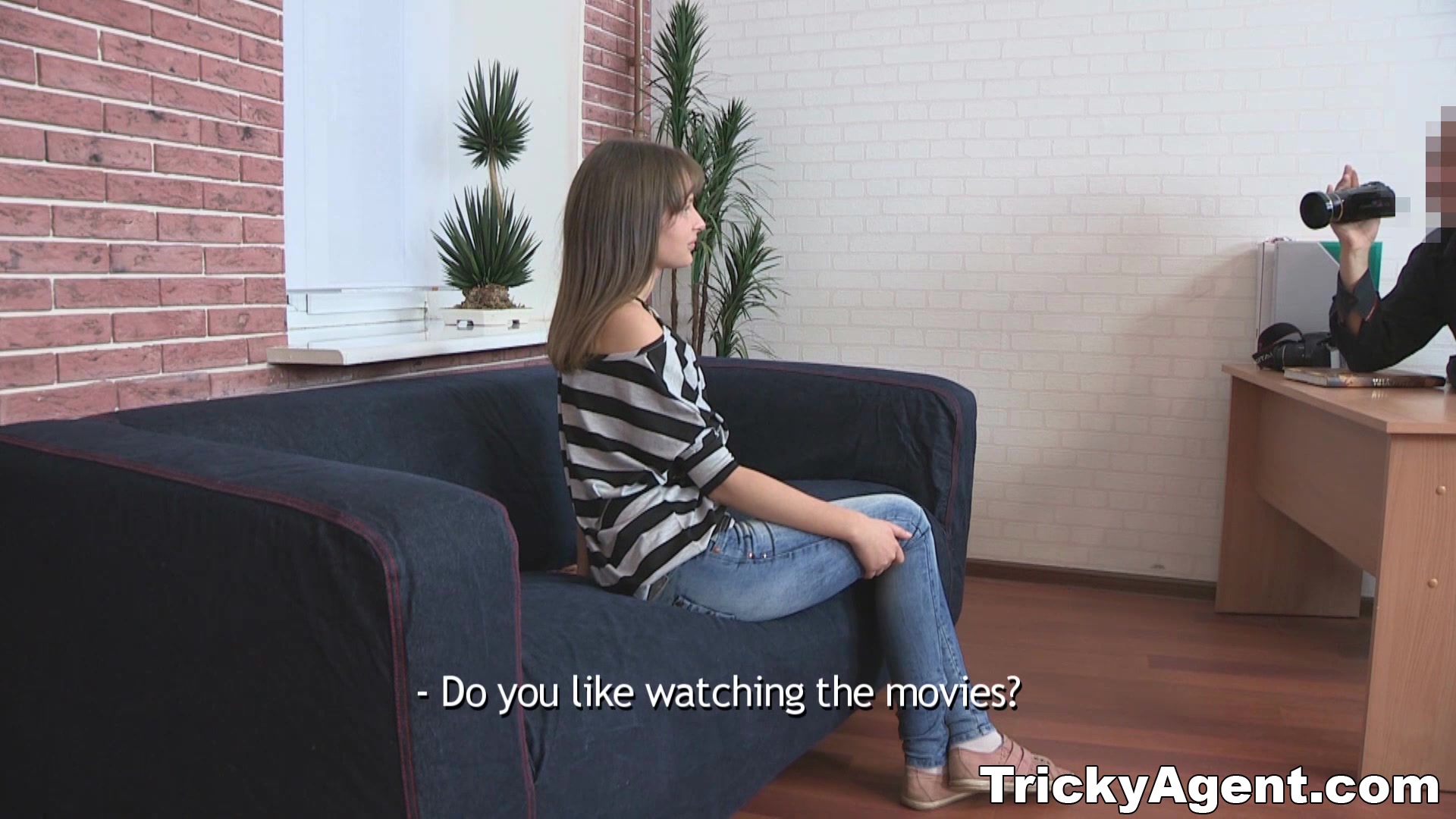 Tricky Agent - Liona Levi - A girl rescued from the rain gets seduced!