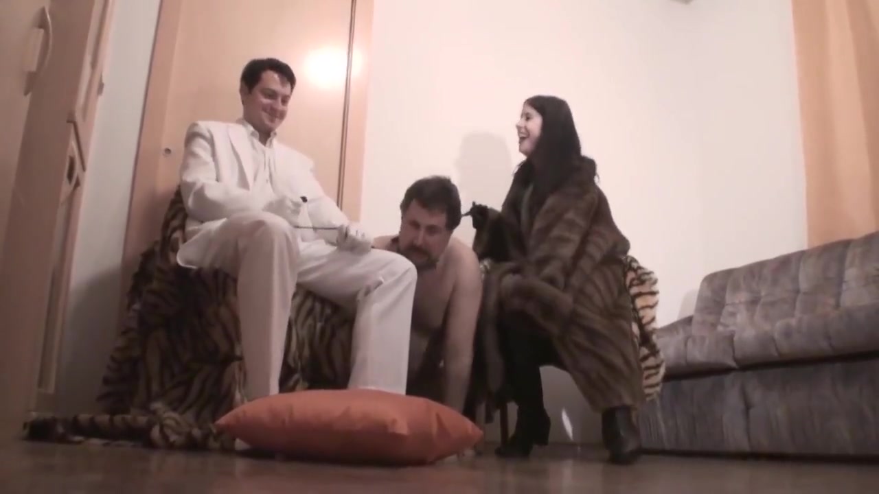 Sub Dude Gets Whipped By A Nasty Couple