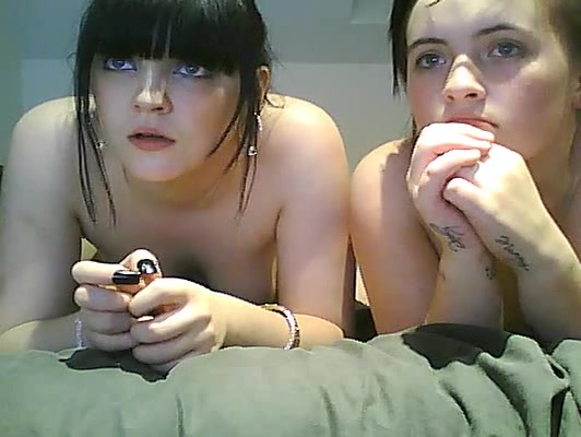 Naked scene turned into an amazing lesbian show