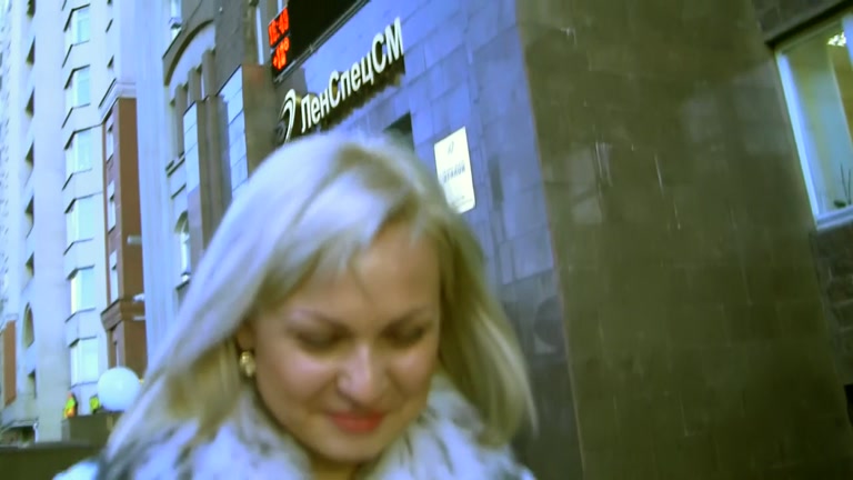 Blonde in crazy public fuck adventure
