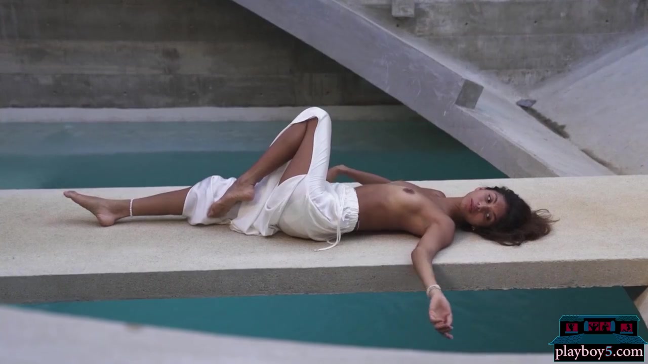 Mexican Reyes In The Nude