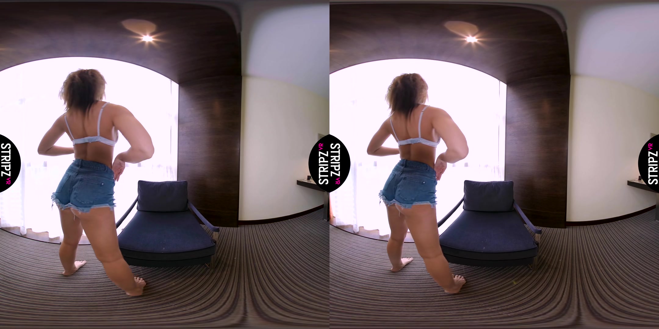 Hotpants - StripzVR