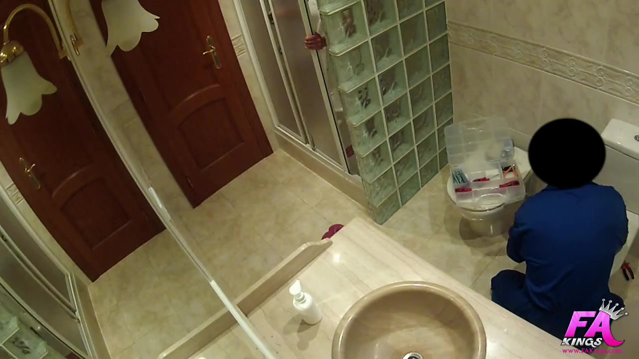 I fuck the plumber and film it without him knowing it