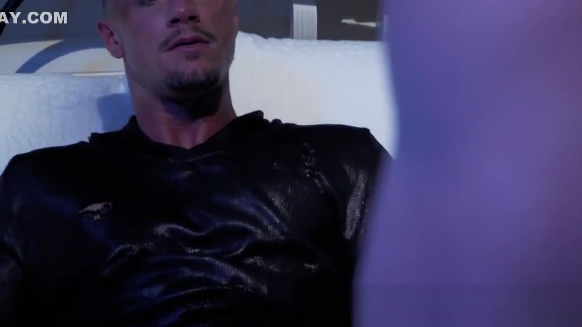 FalconStudios Brent Corrigan bottoms for Skyy Knox