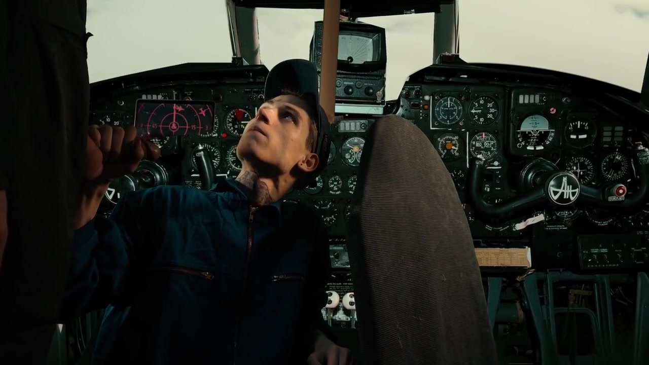 Distracted Plane Pilot Engages In Intimate Activity