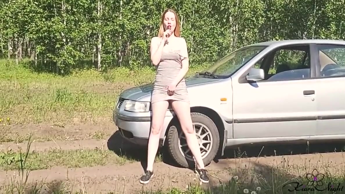 Lolli Pop In Hot Girl Licking And Masturbates Pussy Outdoor
