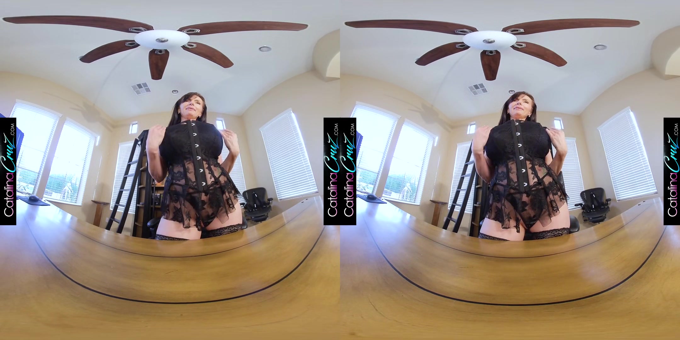 Catalina Cruz - Office Trip 5k Vr